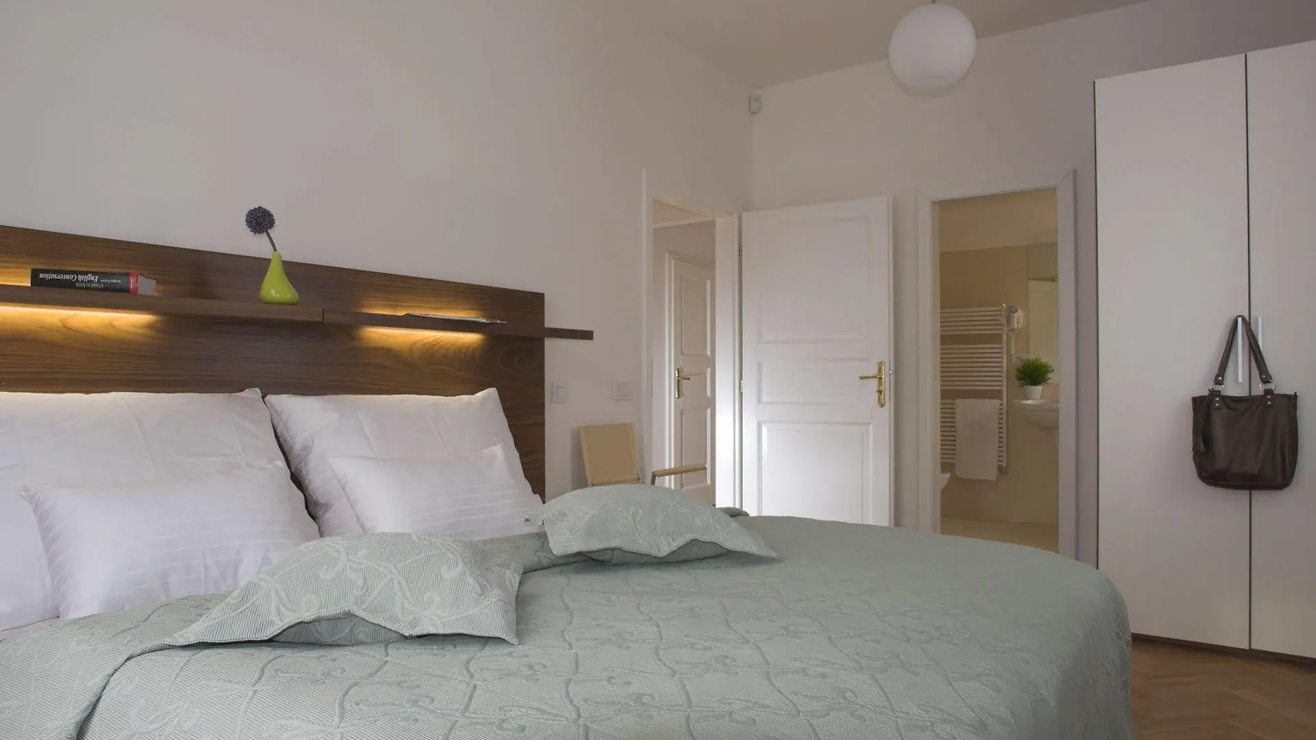 Residence Karlova Prague